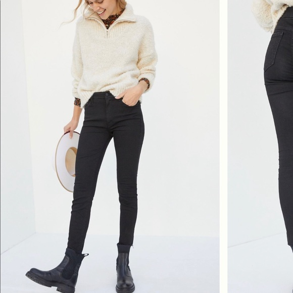 MOTHER Denim - MOTHER the looker high rise skinny fray black - 26